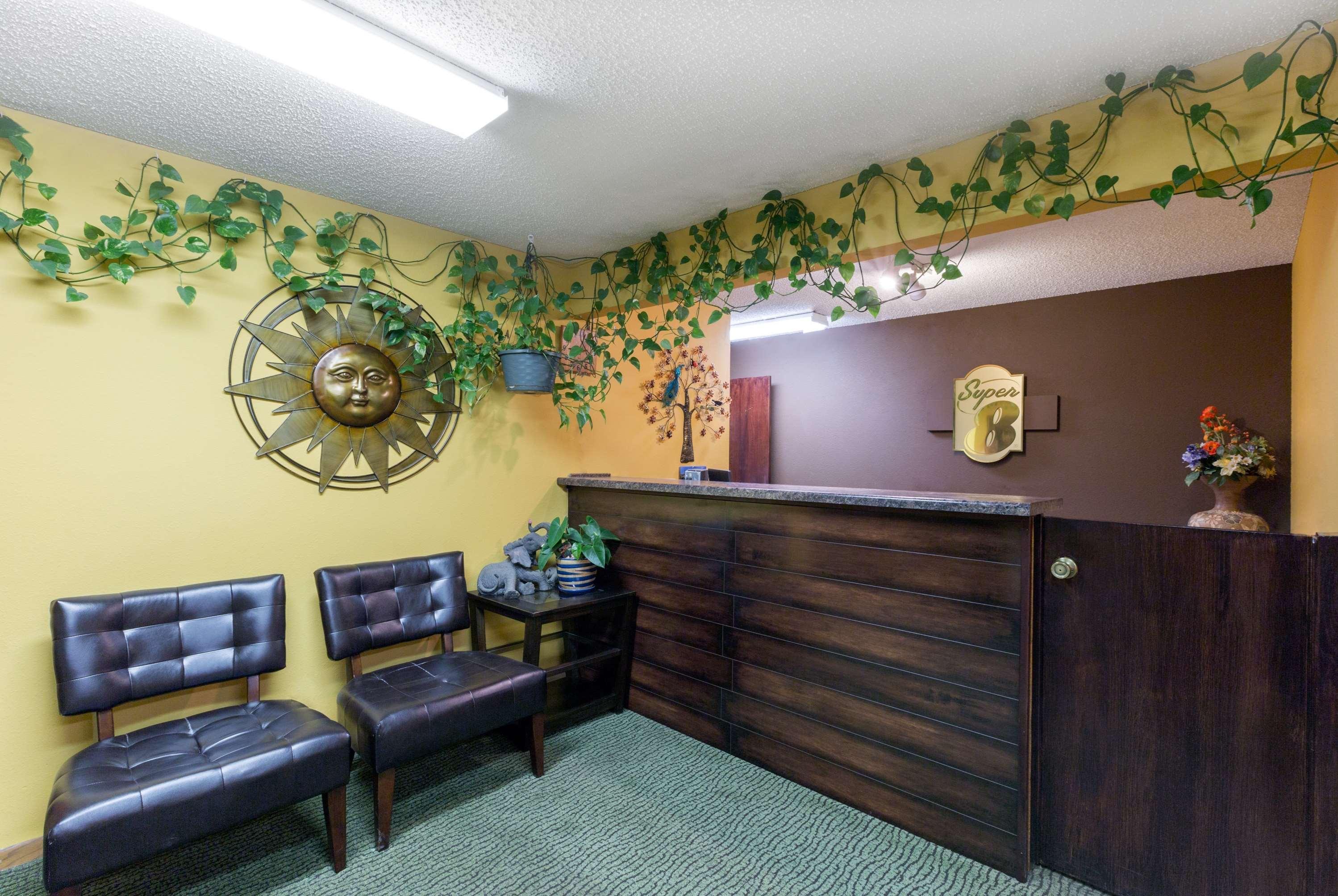 Hotel Super 8 By Wyndham Perry Ia Zewnętrze zdjęcie