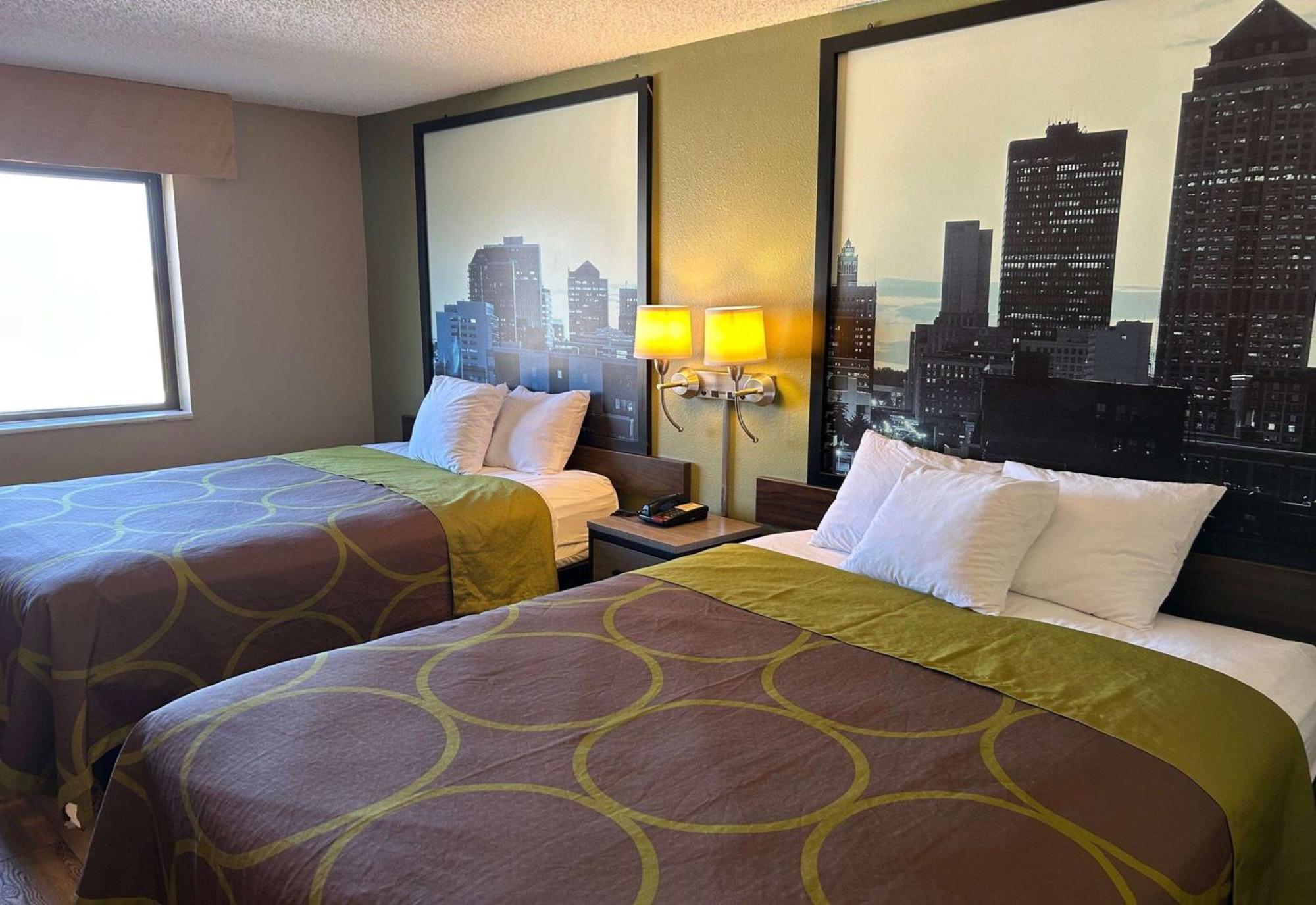 Hotel Super 8 By Wyndham Perry Ia Zewnętrze zdjęcie
